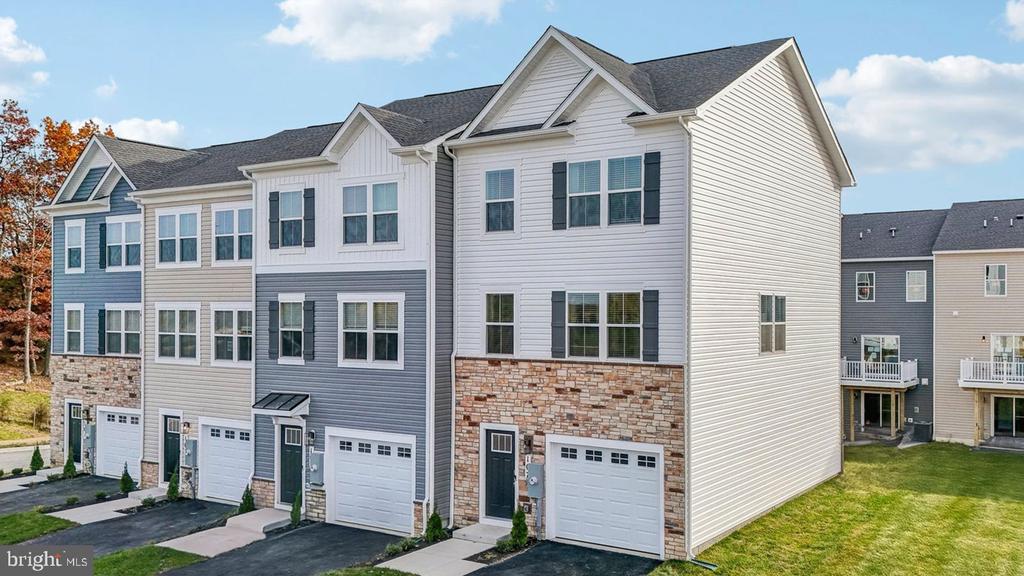 148 Munsee Cir