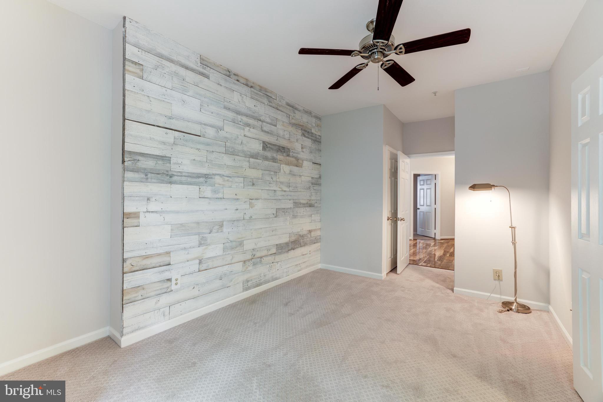 1720 Lake Shore Crest Dr #16