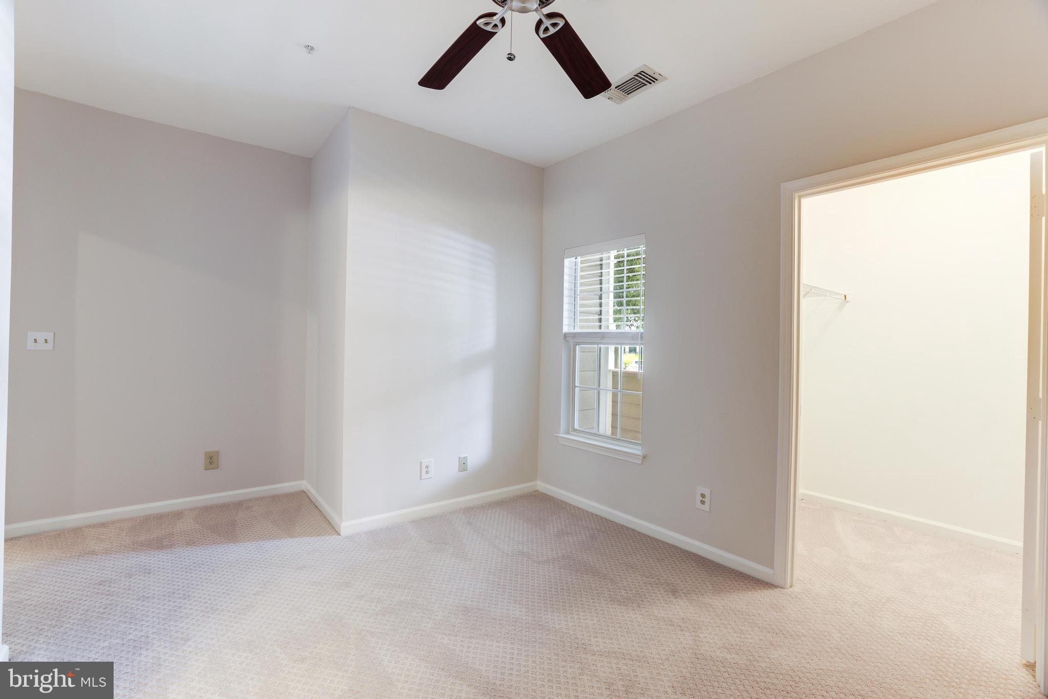 1720 Lake Shore Crest Dr #16