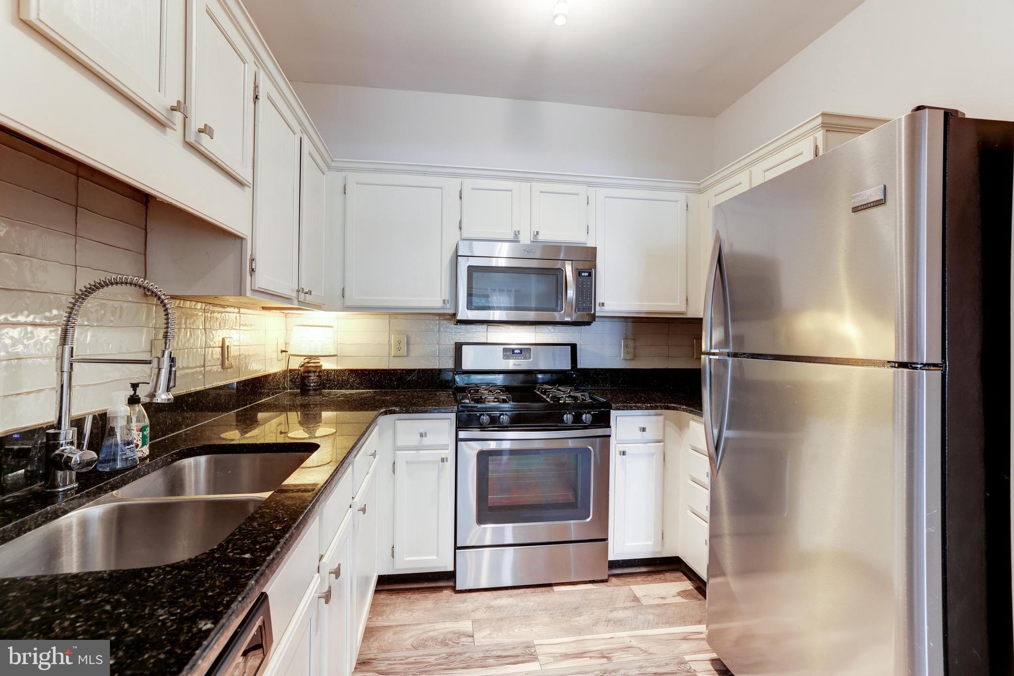 1720 Lake Shore Crest Dr #16