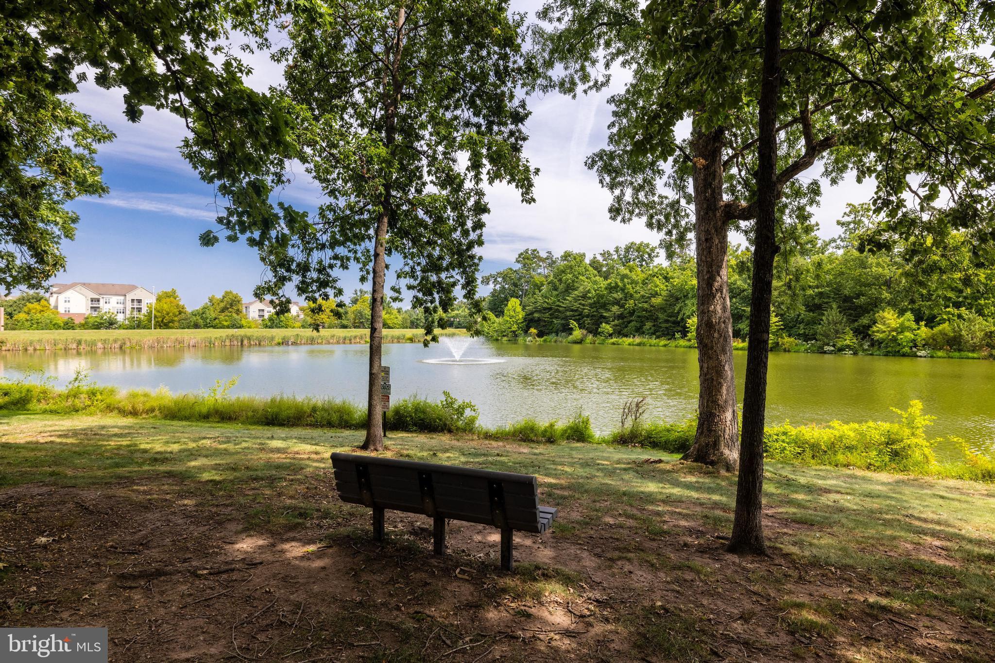 1720 Lake Shore Crest Dr #16