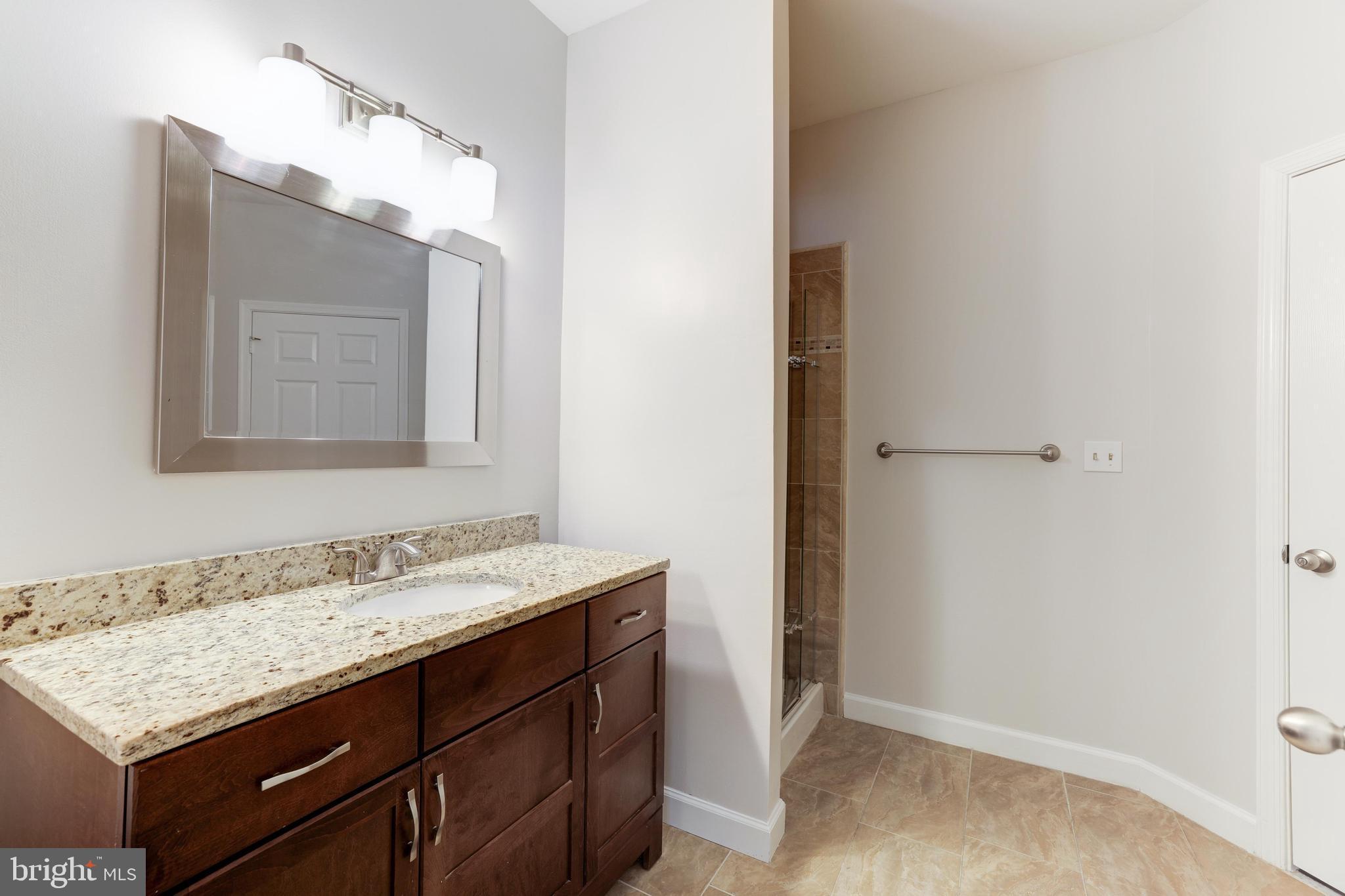 1720 Lake Shore Crest Dr #16