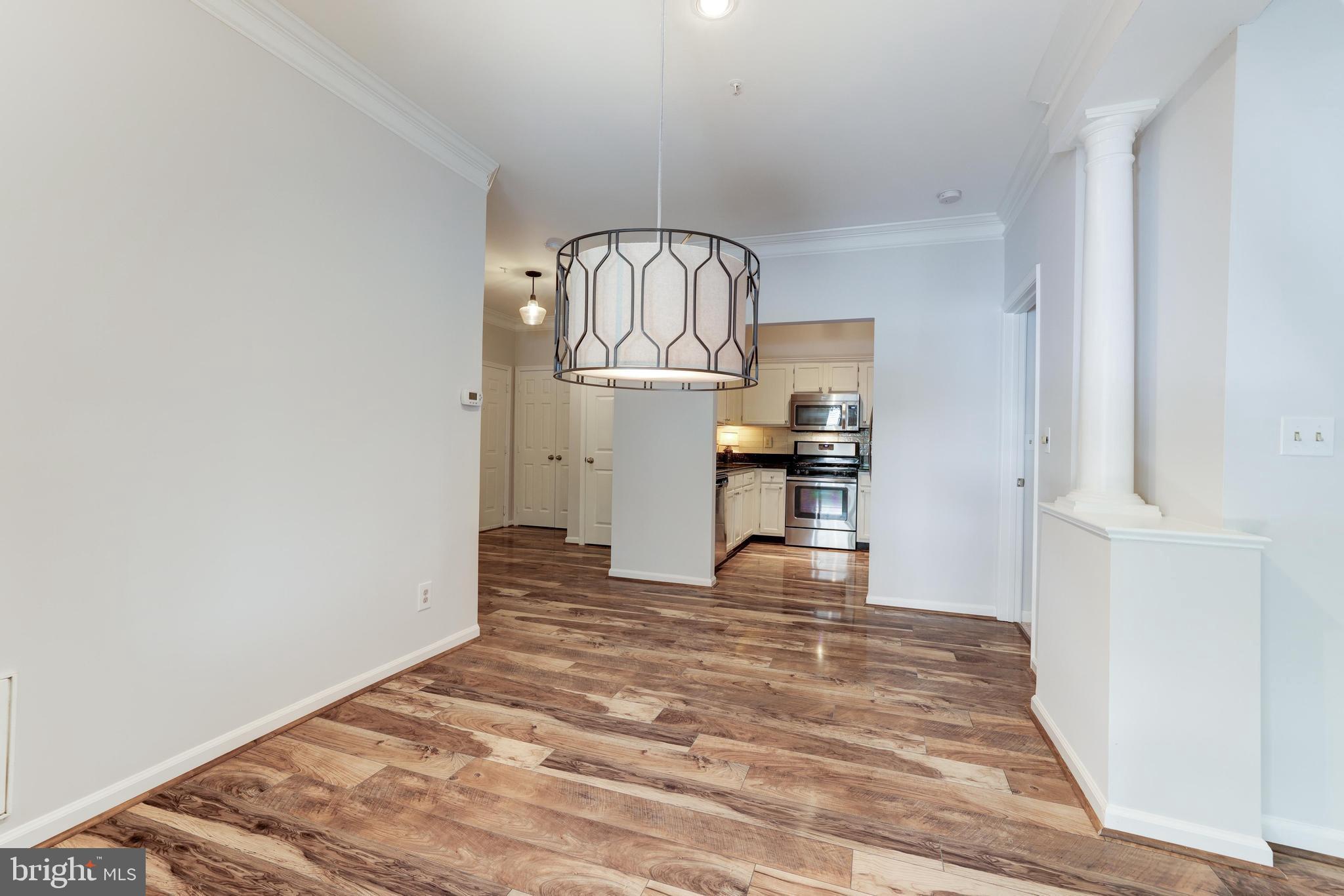 1720 Lake Shore Crest Dr #16