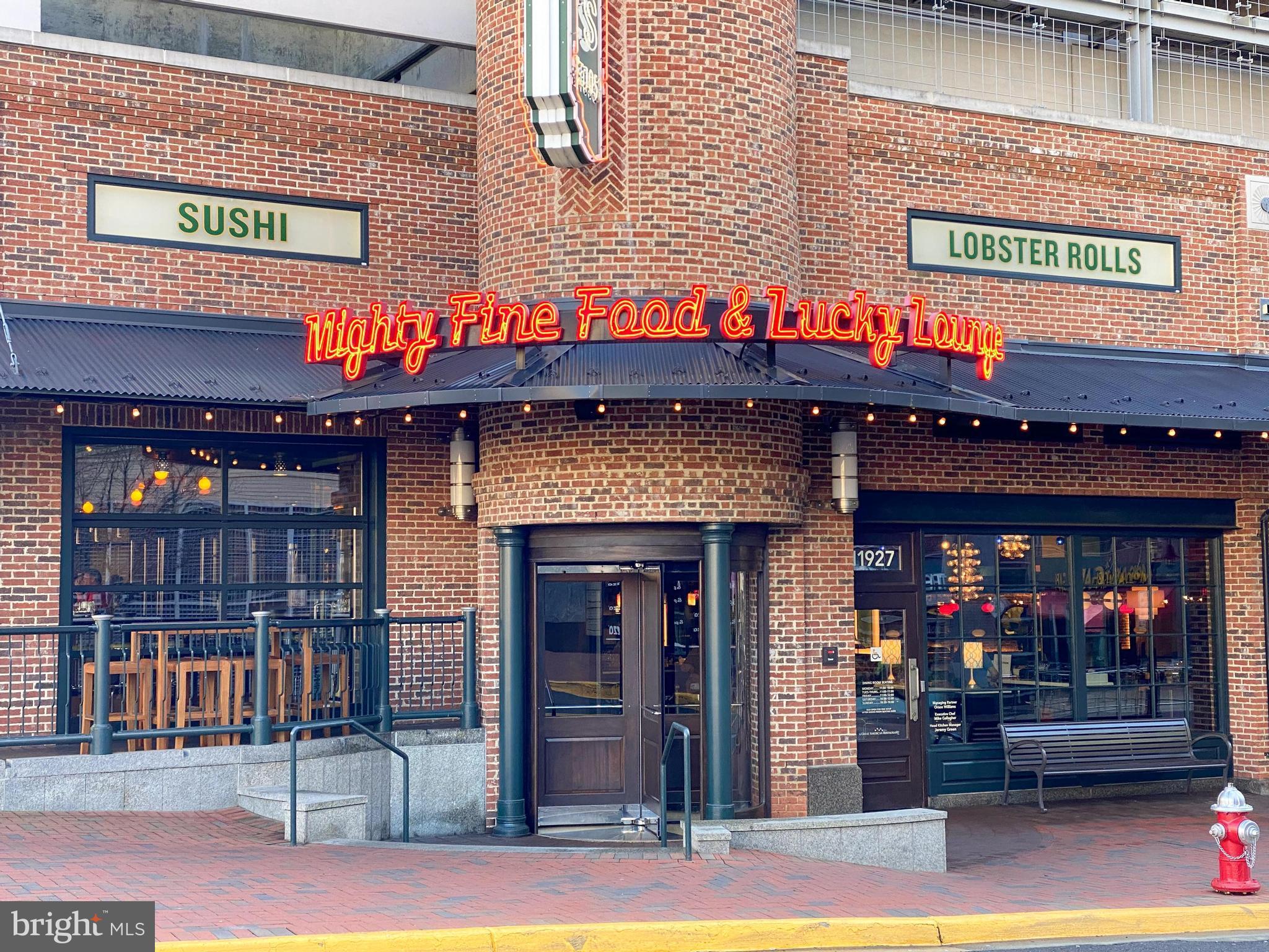 1720 Lake Shore Crest Dr #16