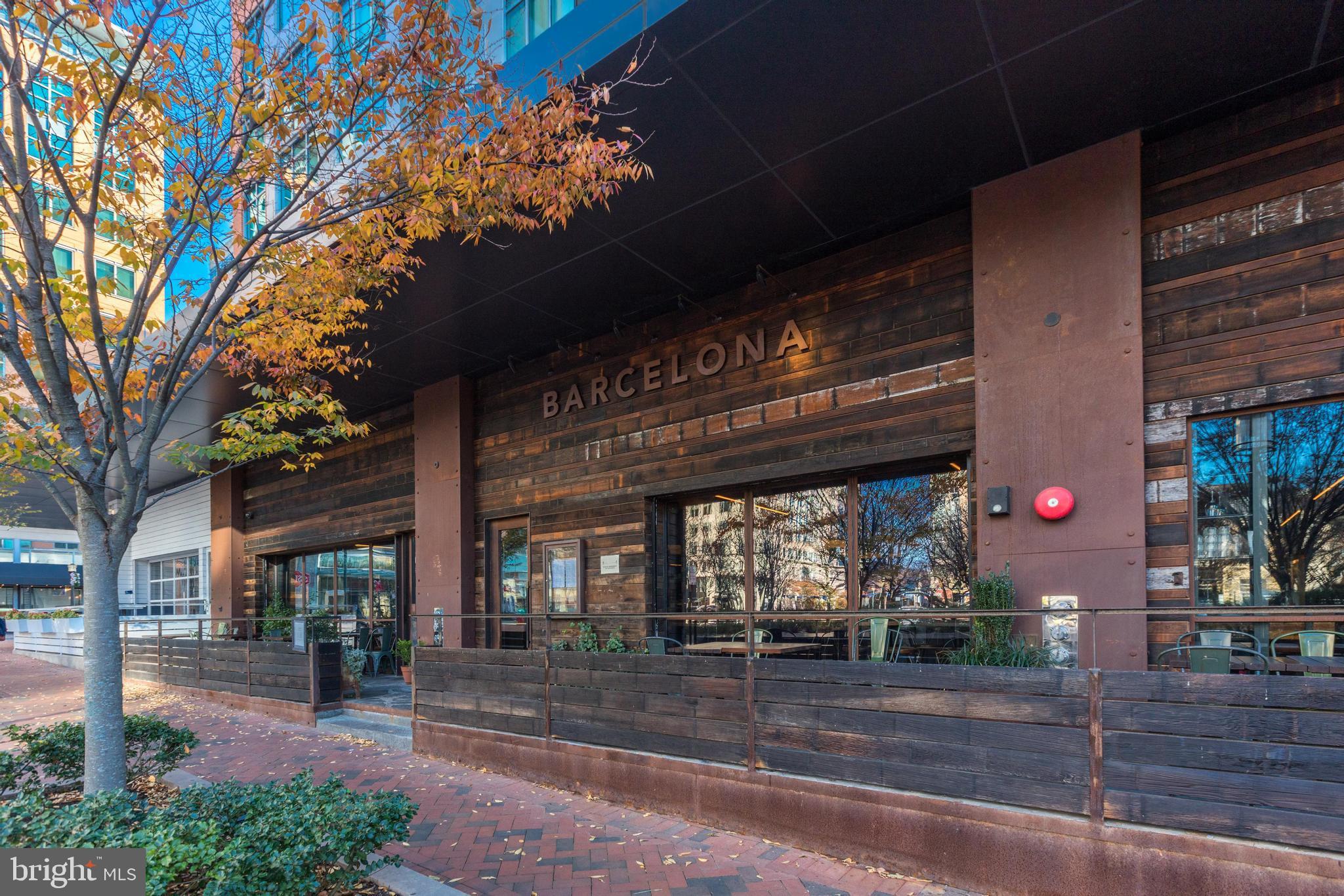 1720 Lake Shore Crest Dr #16