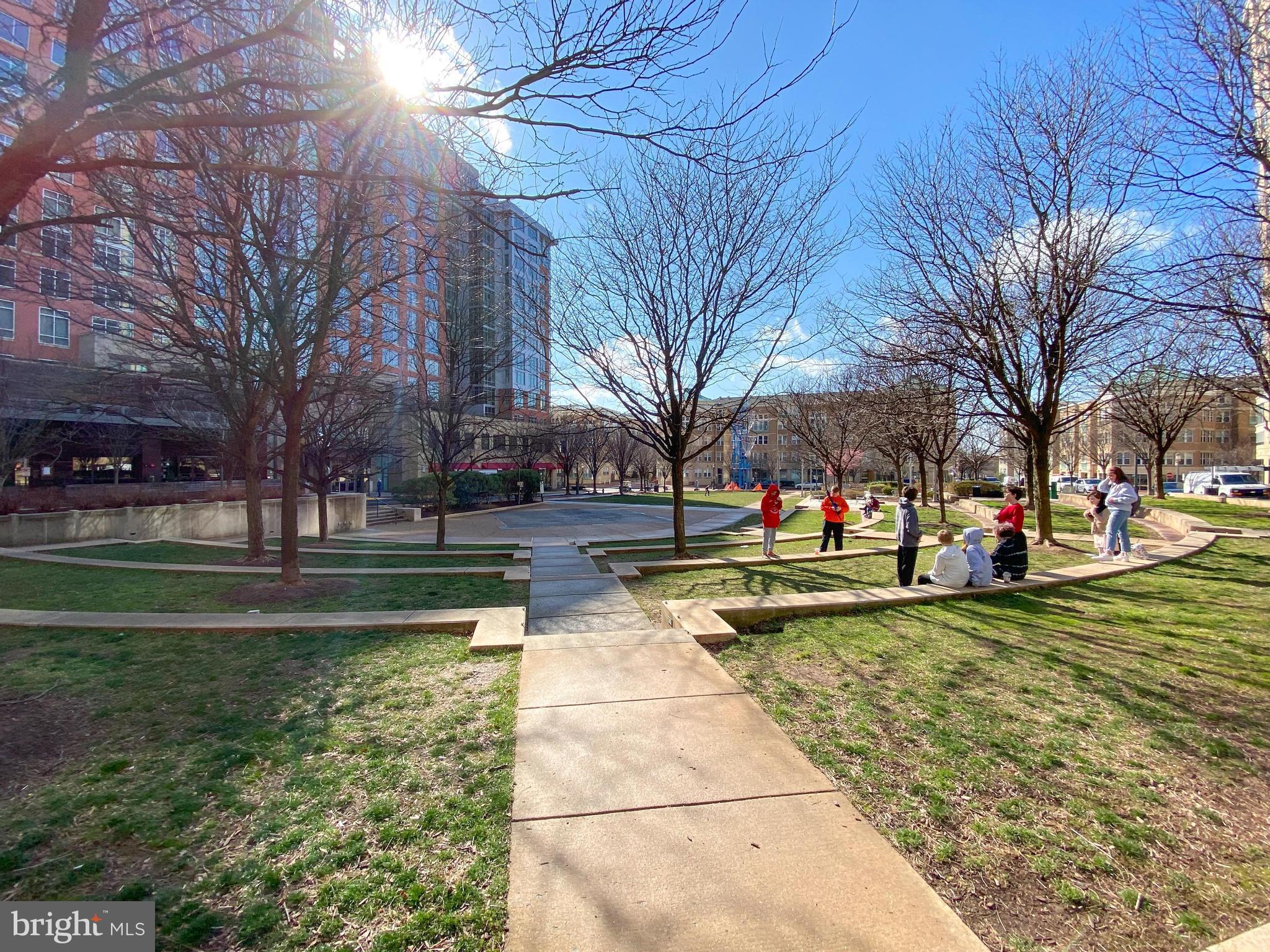 1720 Lake Shore Crest Dr #16