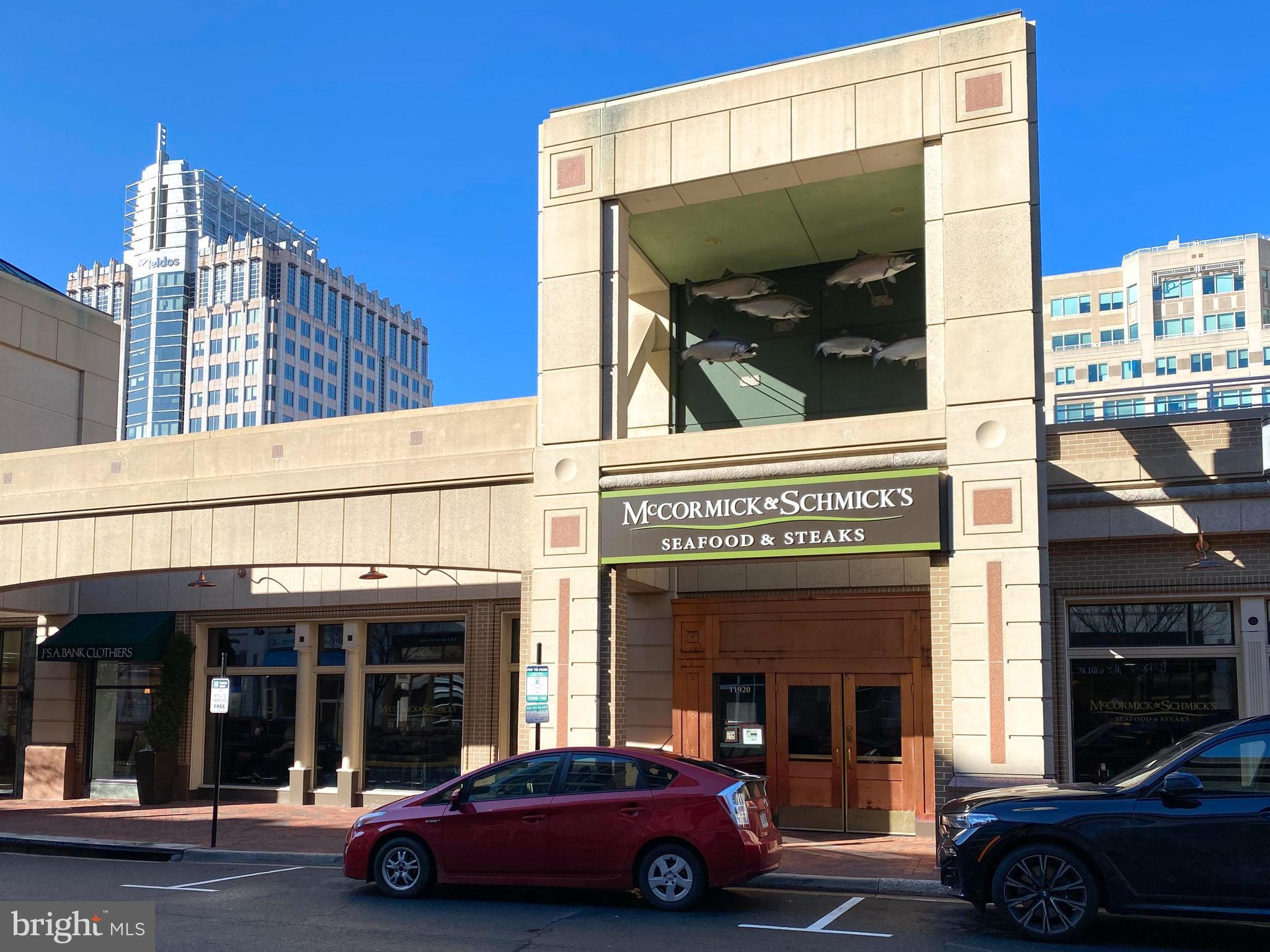 1720 Lake Shore Crest Dr #16