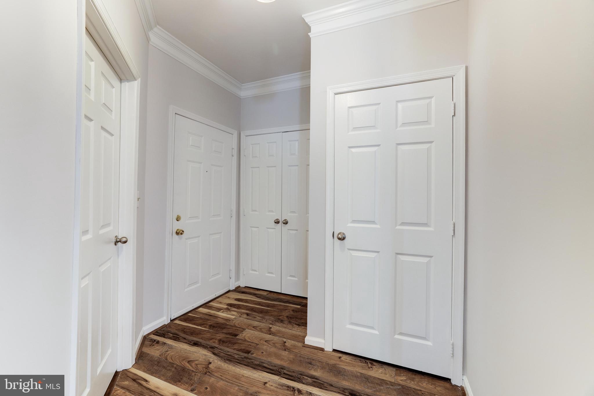 1720 Lake Shore Crest Dr #16