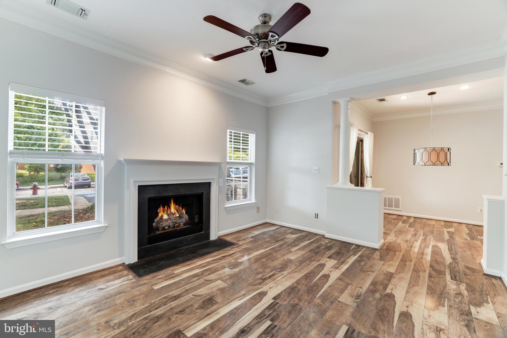 1720 Lake Shore Crest Dr #16