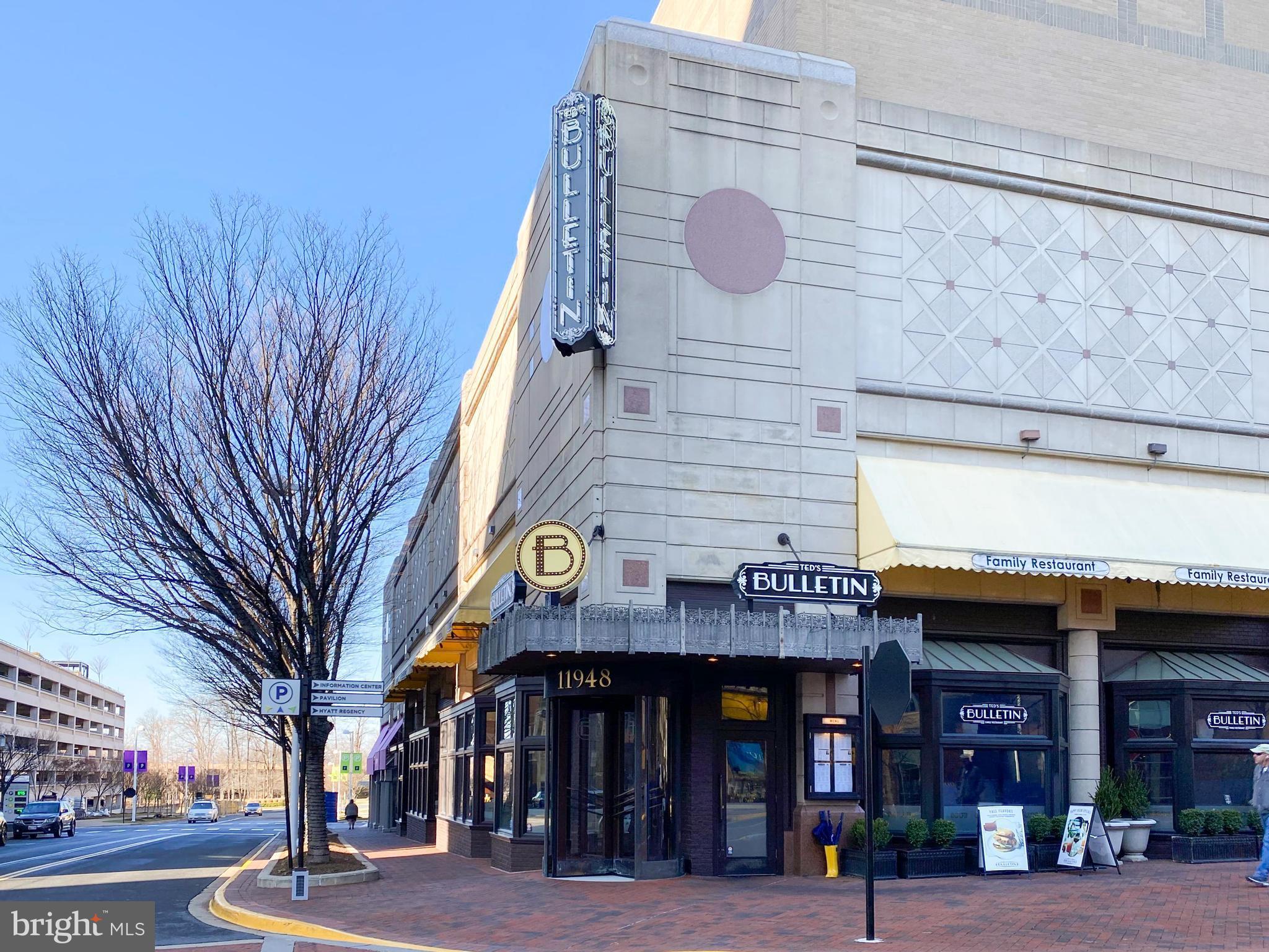 1720 Lake Shore Crest Dr #16