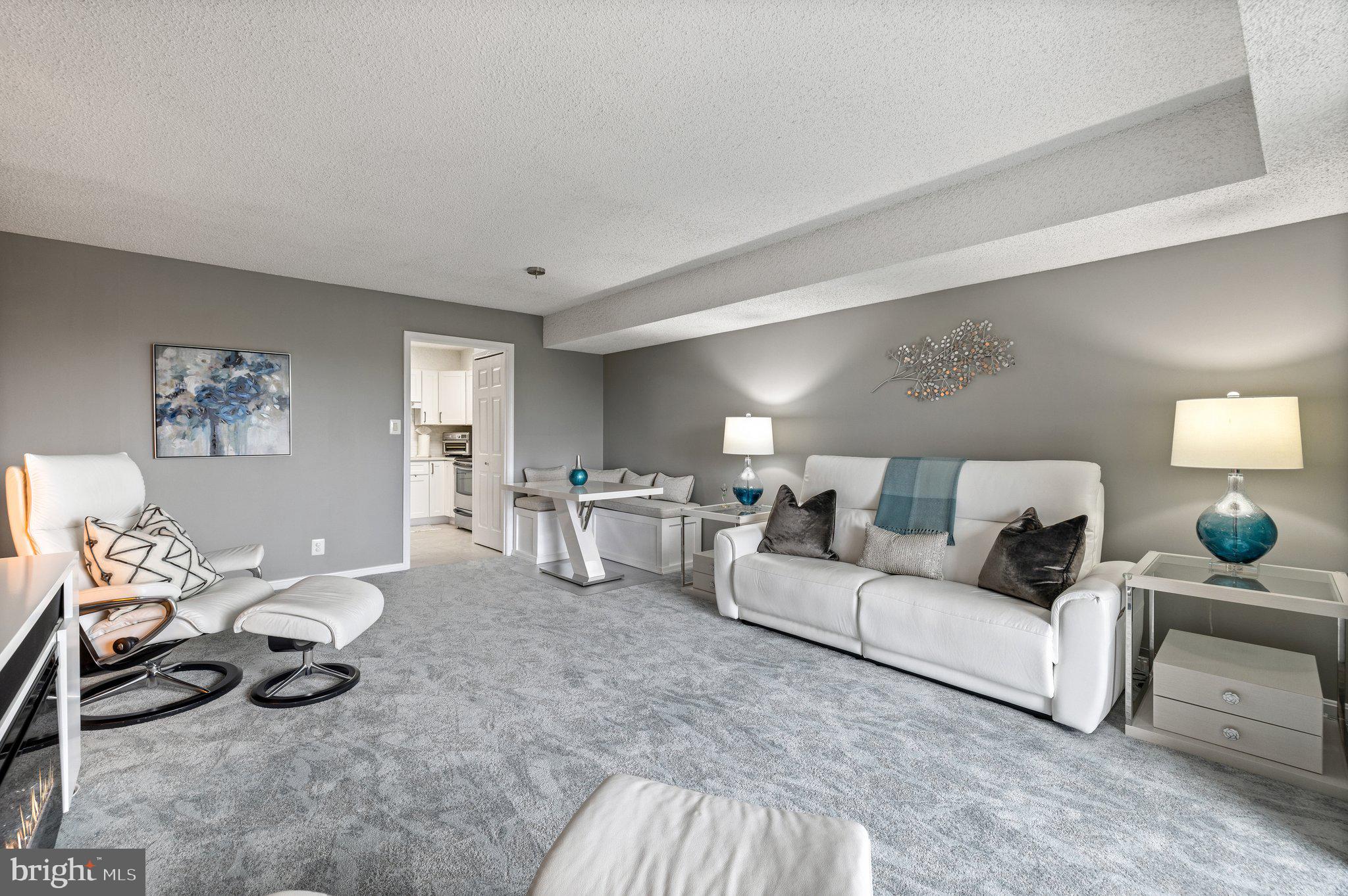 3800 Powell Ln #1125