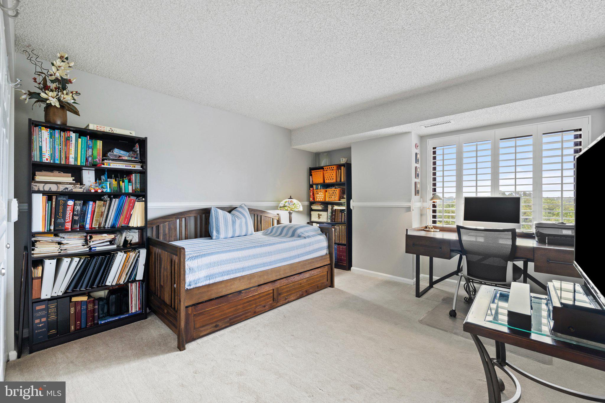 3800 Powell Ln #1125