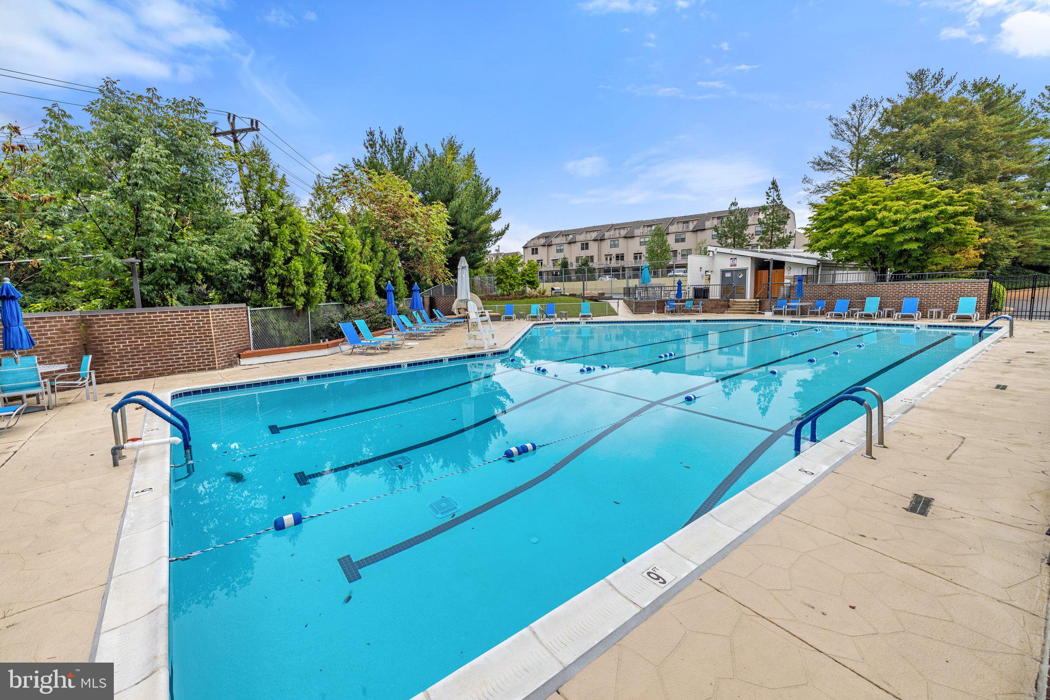 3800 Powell Ln #1125