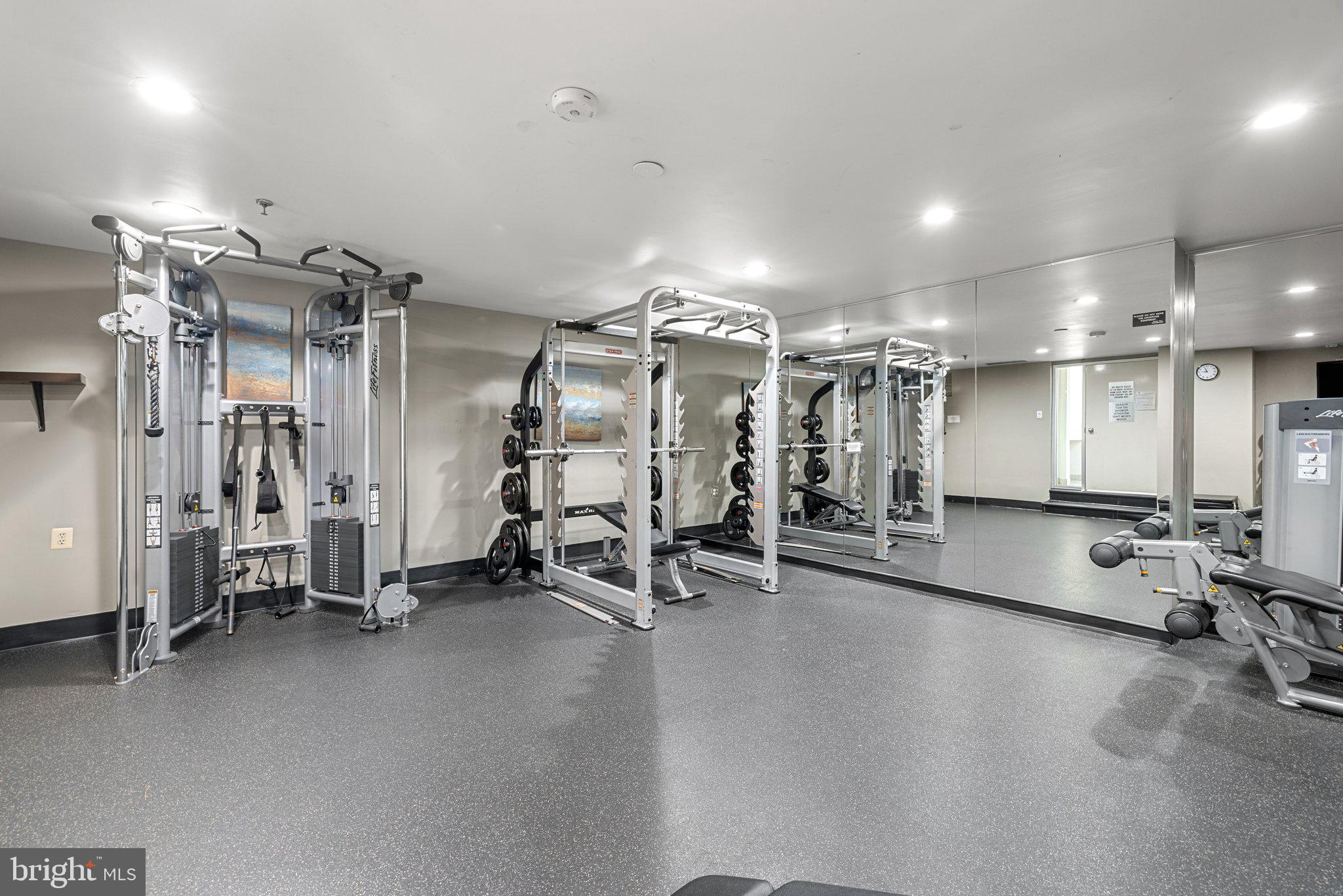 3800 Powell Ln #1125