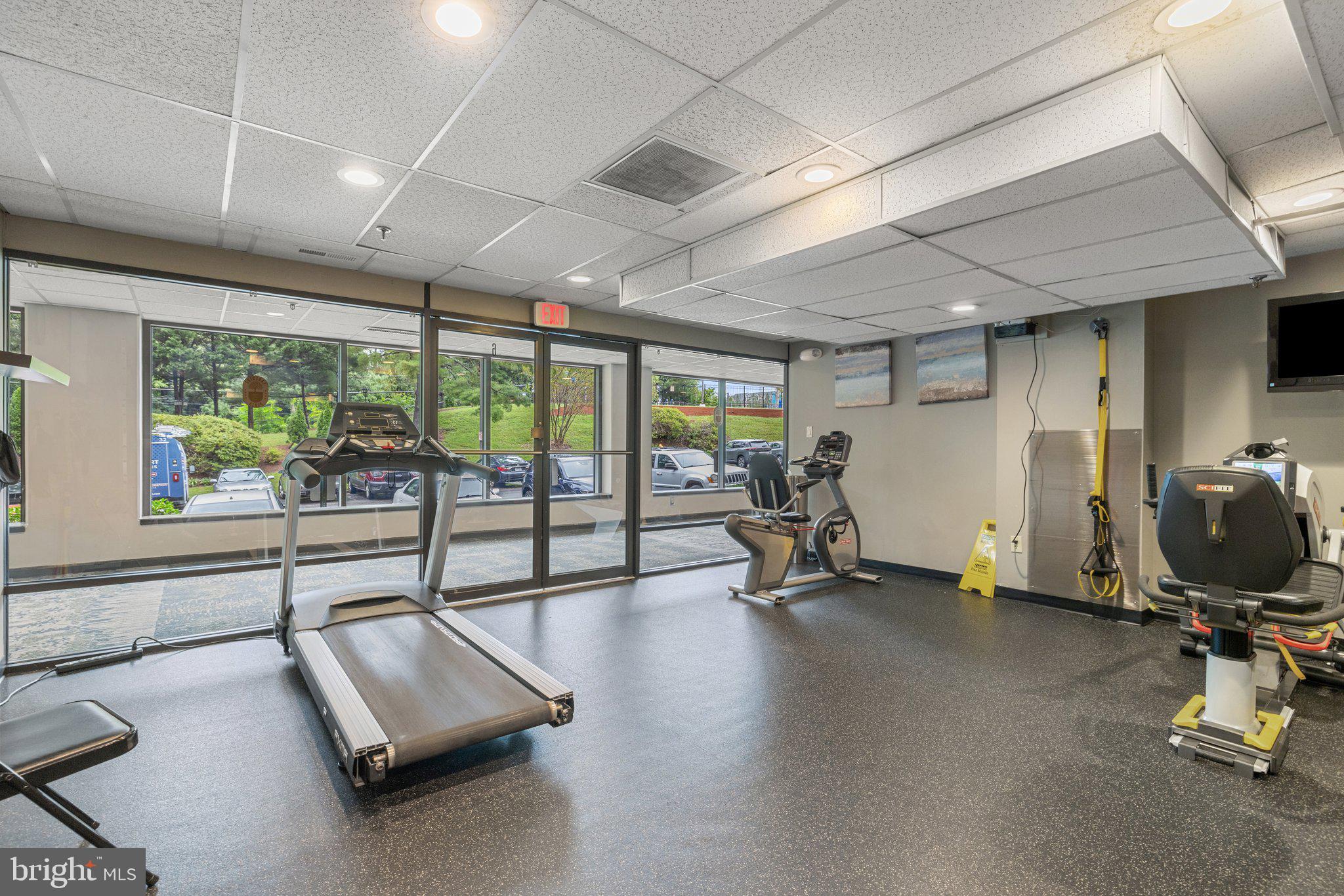 3800 Powell Ln #1125