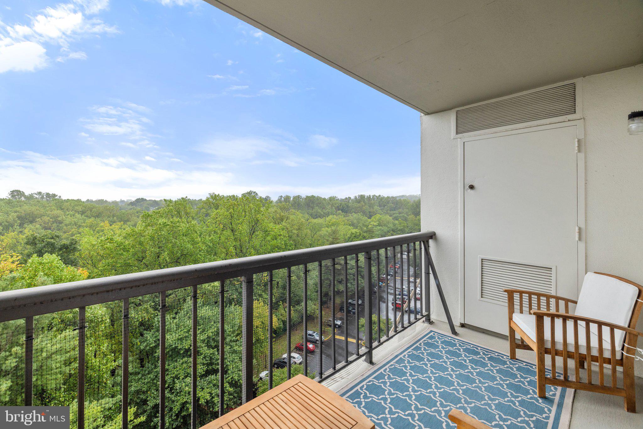 3800 Powell Ln #1125