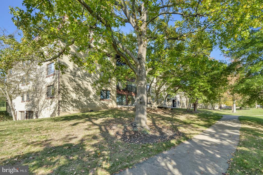 10300 Bushman Dr #109