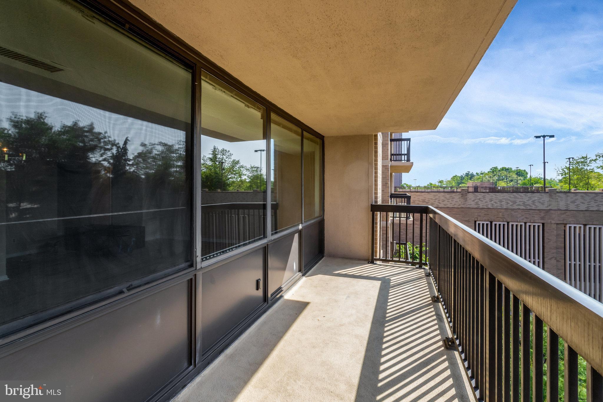 3713 S GEORGE MASON DR #215