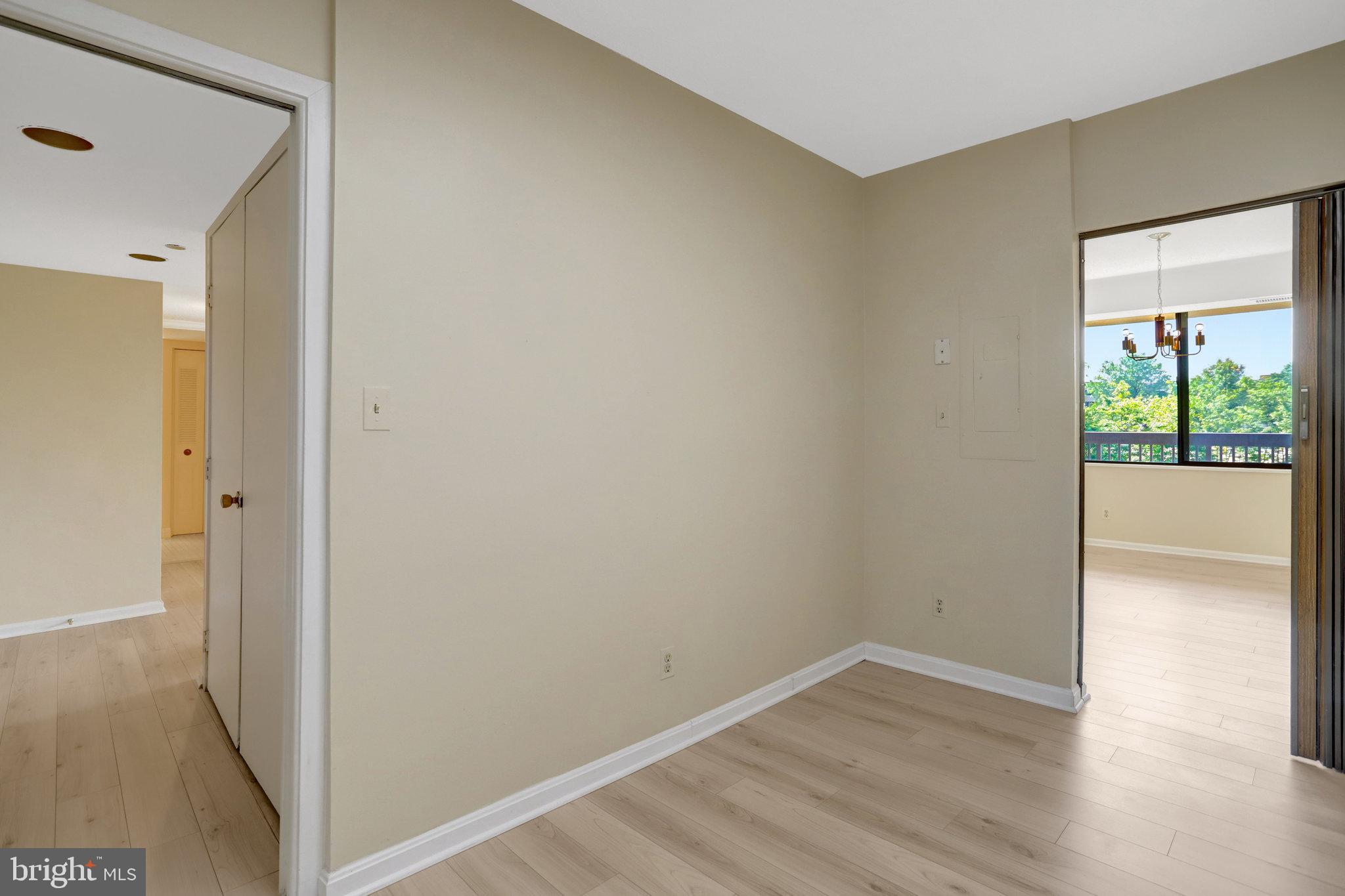 3713 S GEORGE MASON DR #215