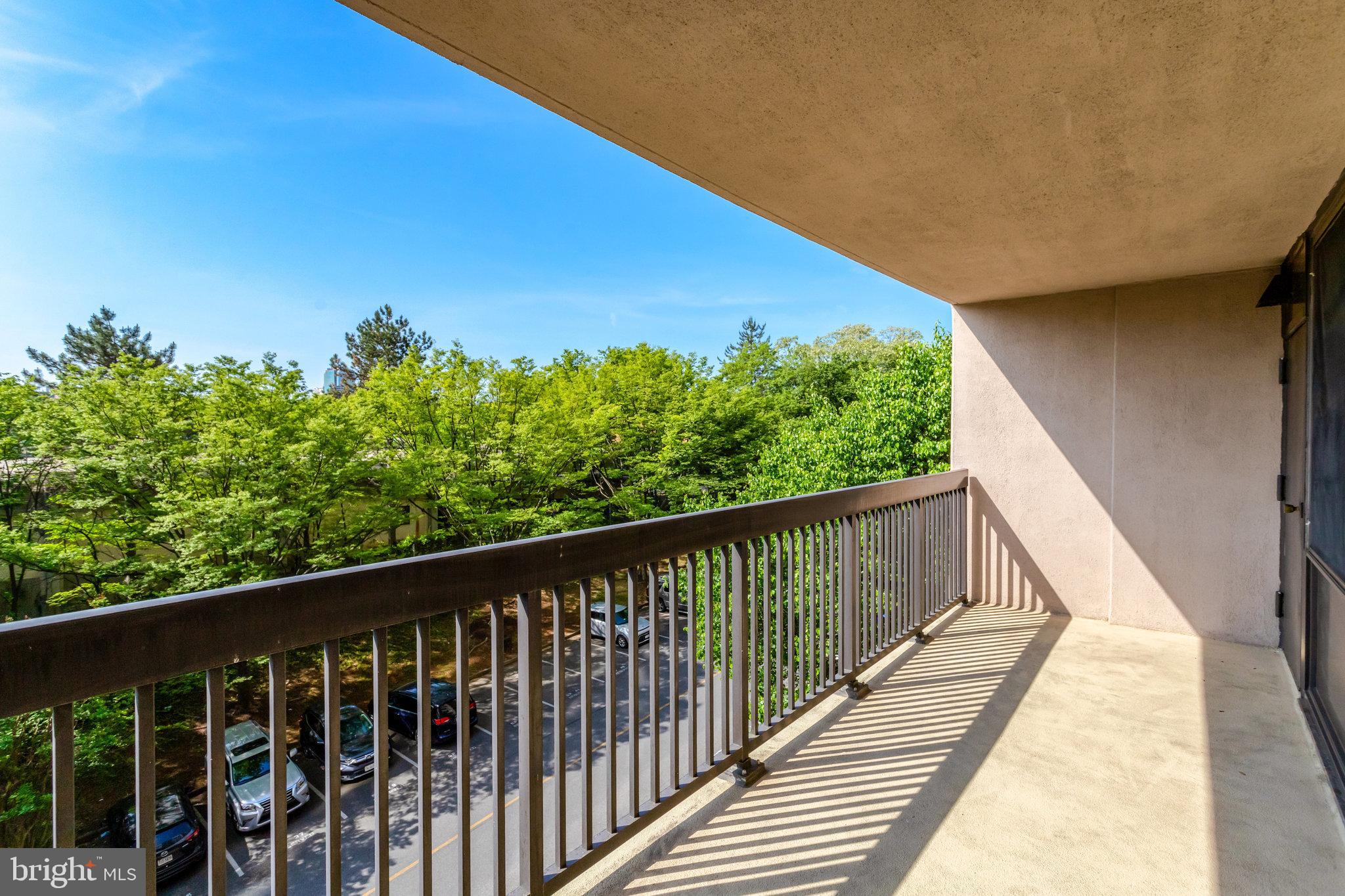 3713 S GEORGE MASON DR #215