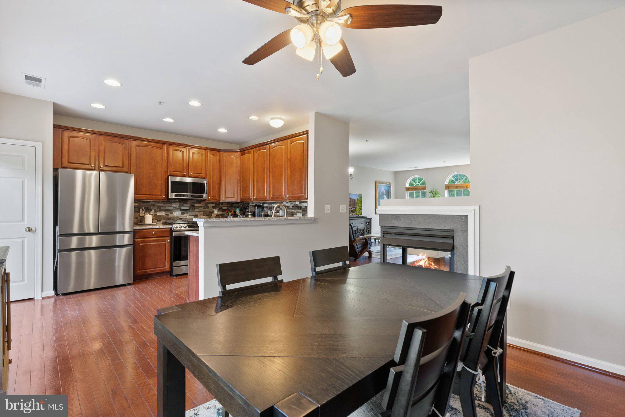 4463-B Beacon Grove Cir #702b