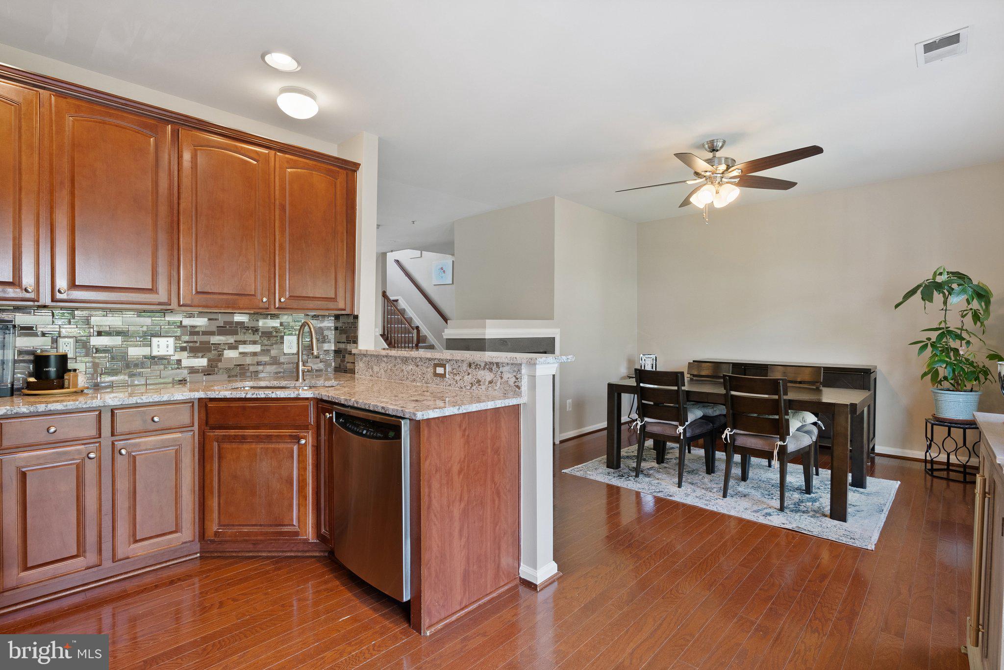 4463-B Beacon Grove Cir #702b