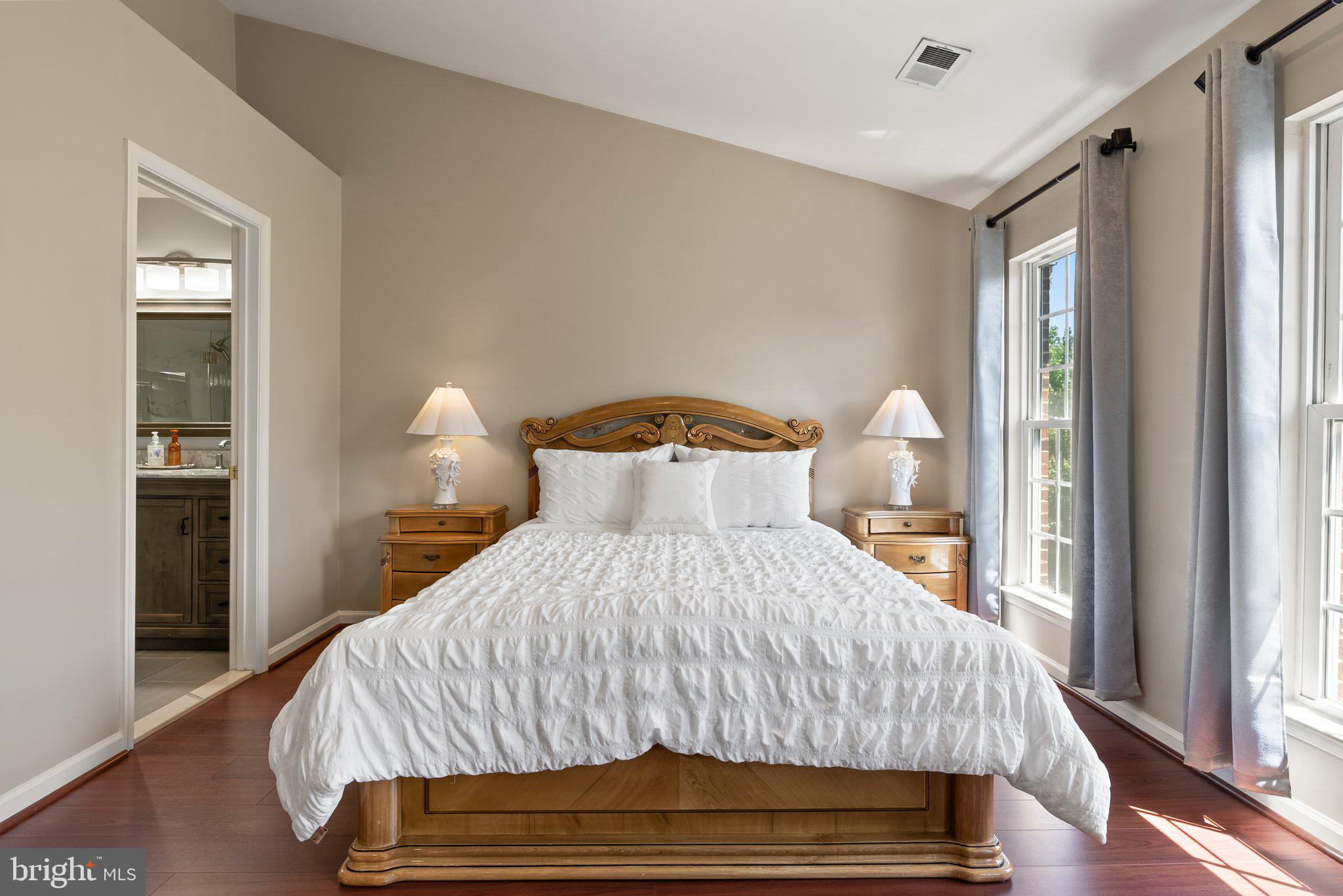 4463-B Beacon Grove Cir #702b