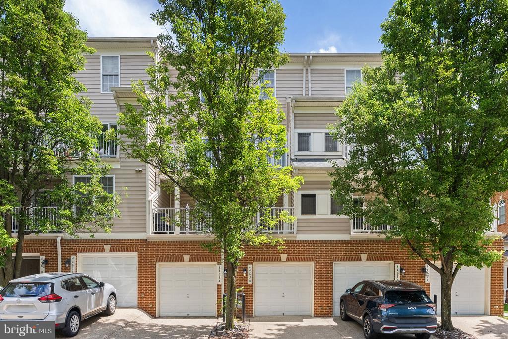 4463-B Beacon Grove Cir #702b