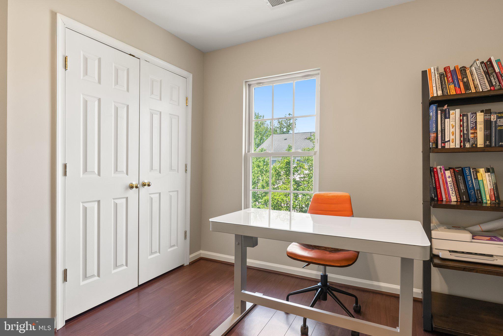 4463-B Beacon Grove Cir #702b