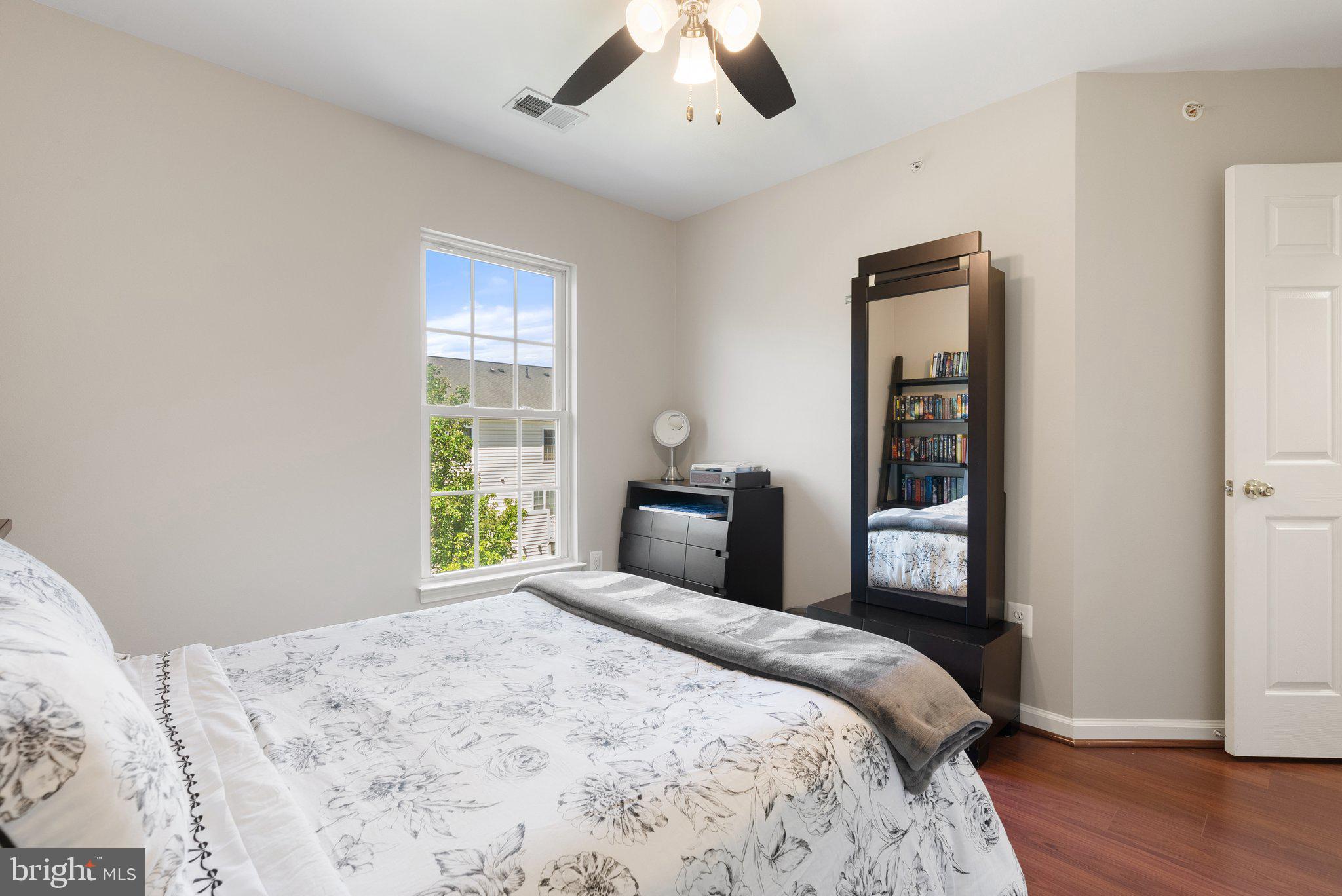 4463-B Beacon Grove Cir #702b