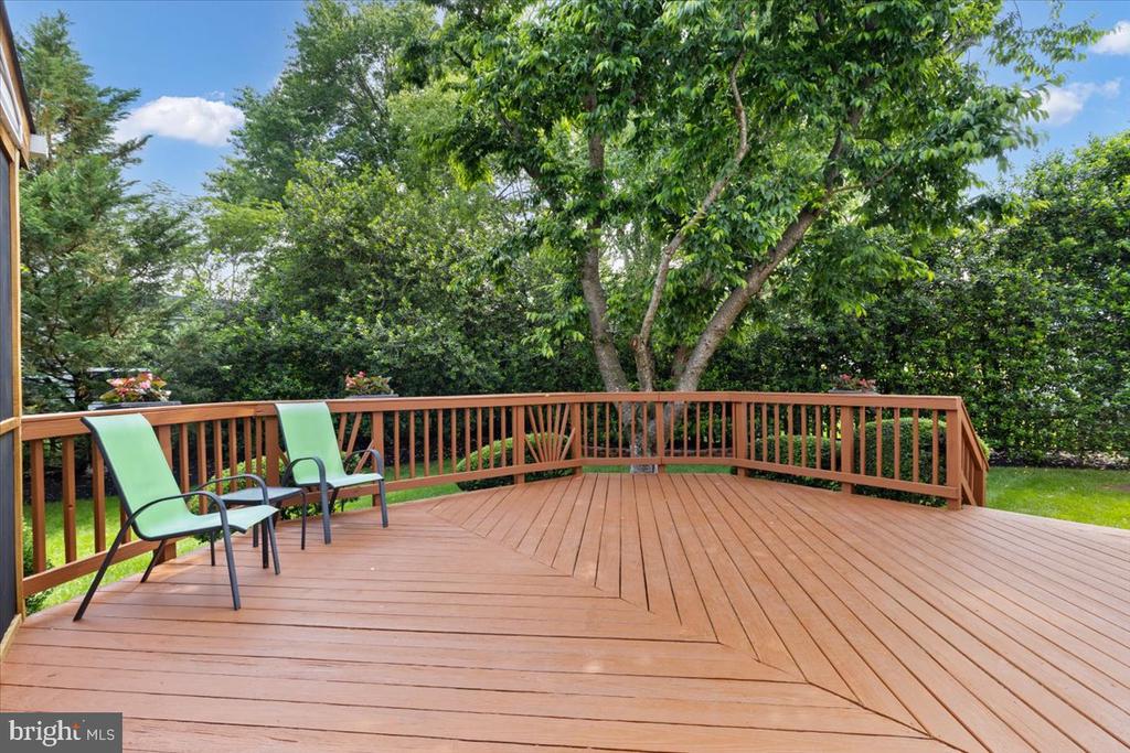 1587 Kingstream Cir