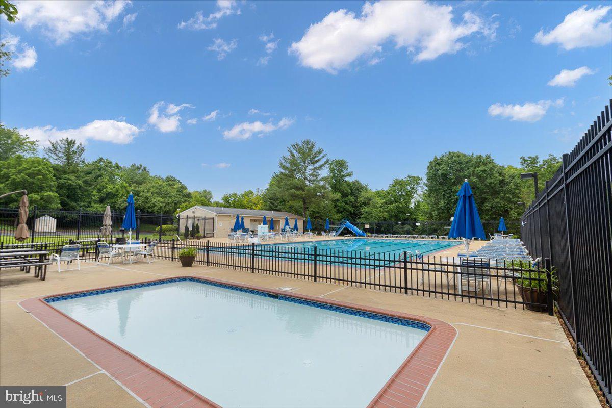 1587 Kingstream Cir