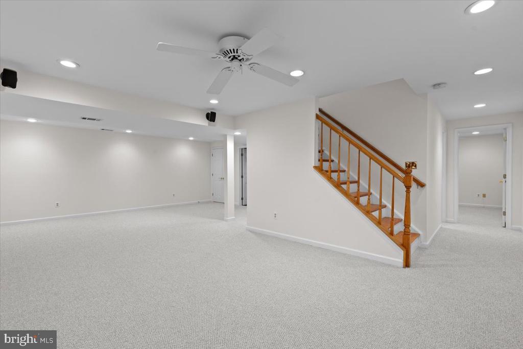 1587 Kingstream Cir