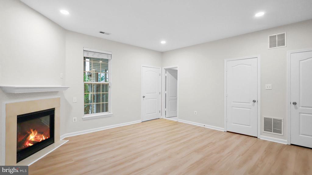 12913 WOOD CRESCENT CIRCLE
