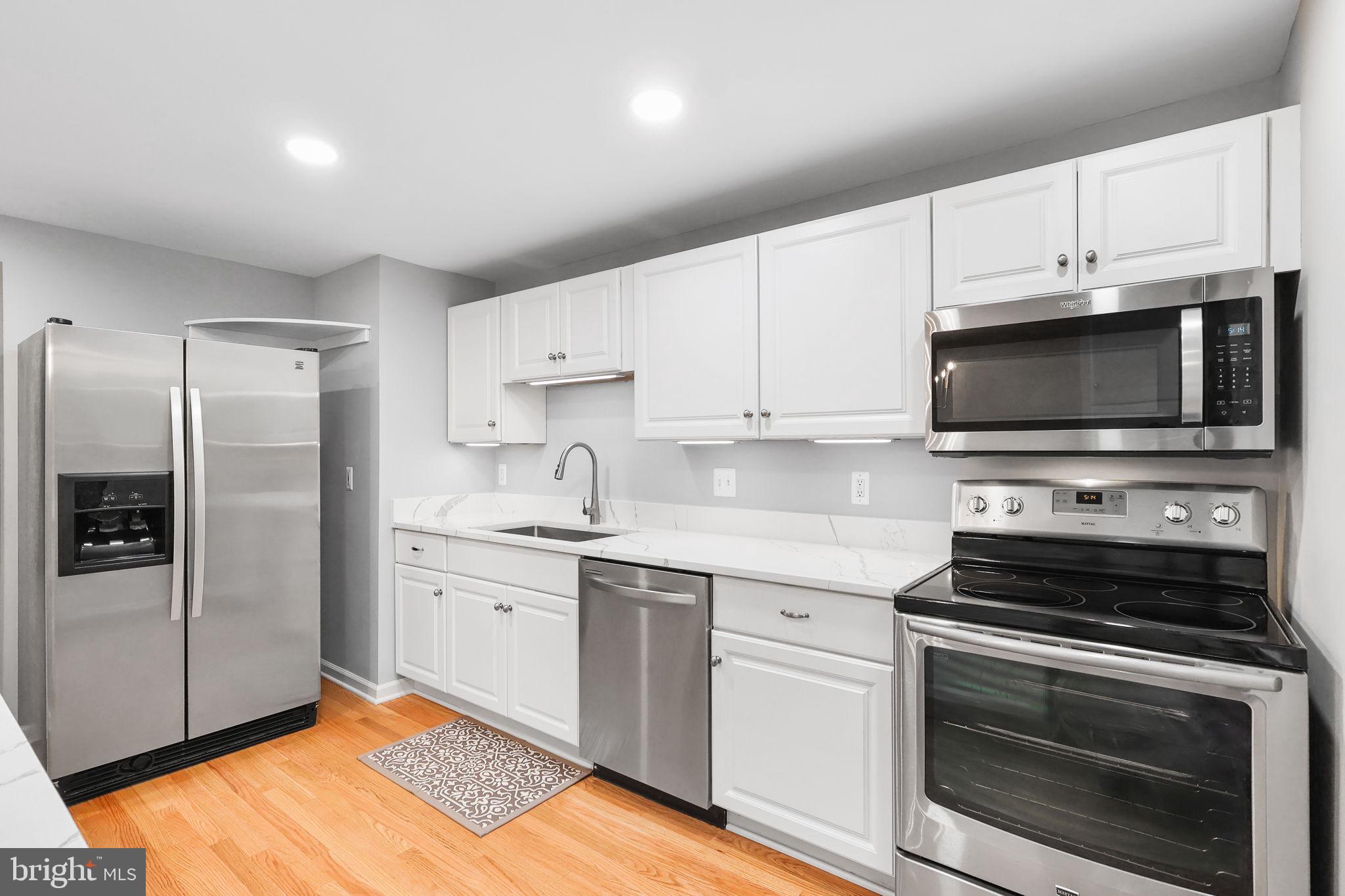 6048 HEATHWICK COURT