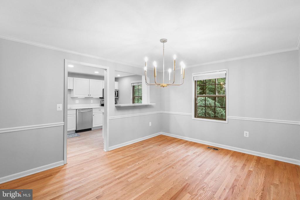 6048 HEATHWICK COURT