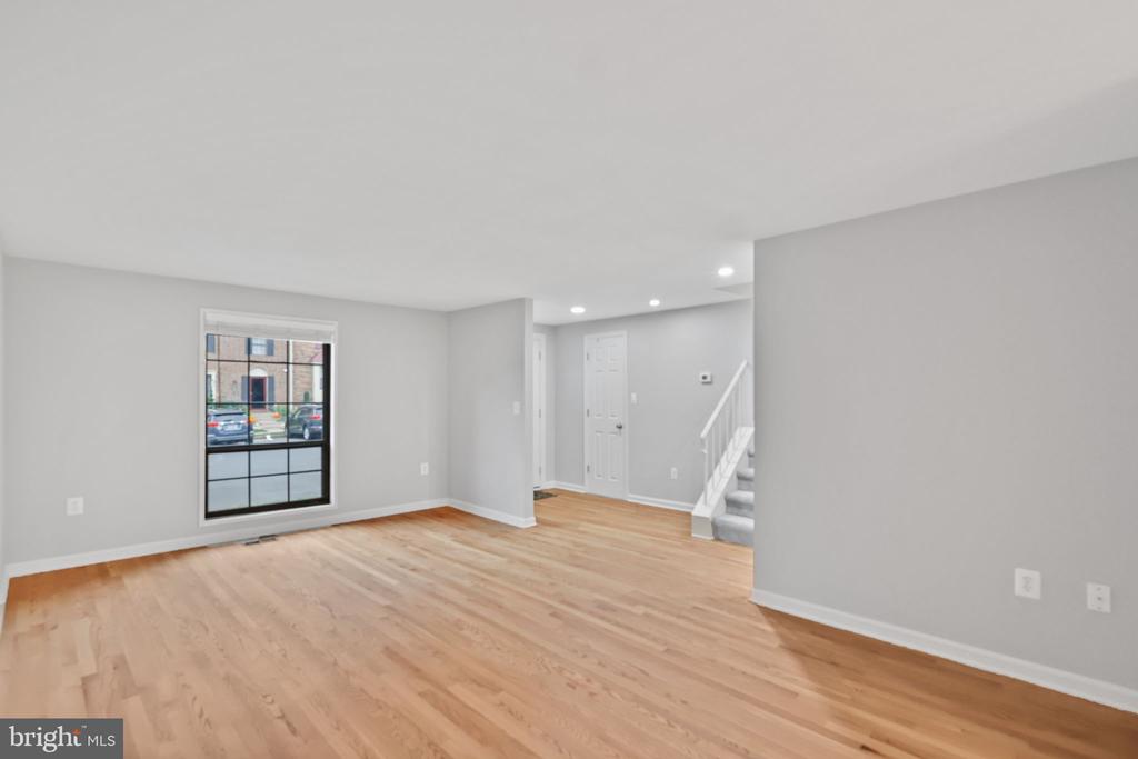 6048 HEATHWICK COURT