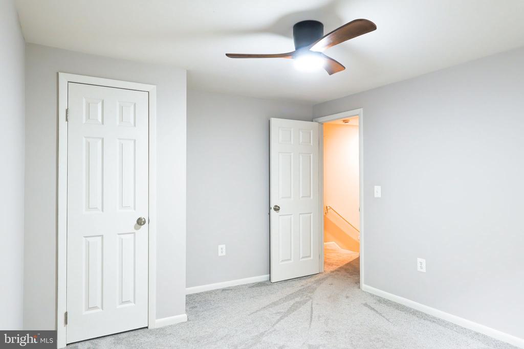 6048 HEATHWICK COURT