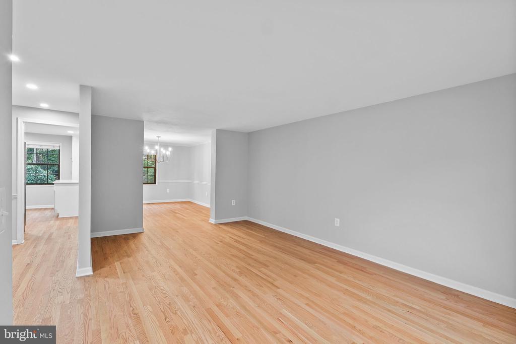 6048 HEATHWICK COURT