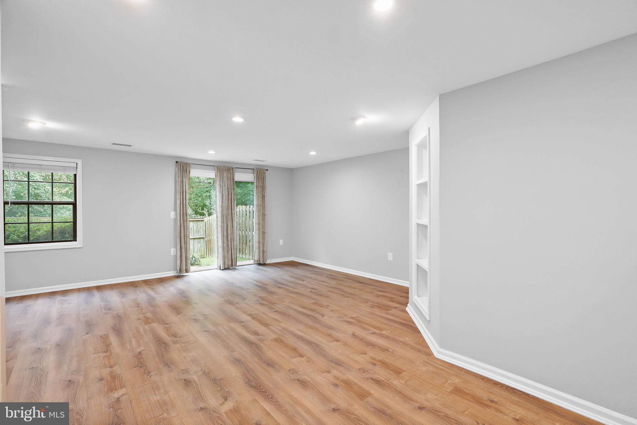 6048 HEATHWICK COURT