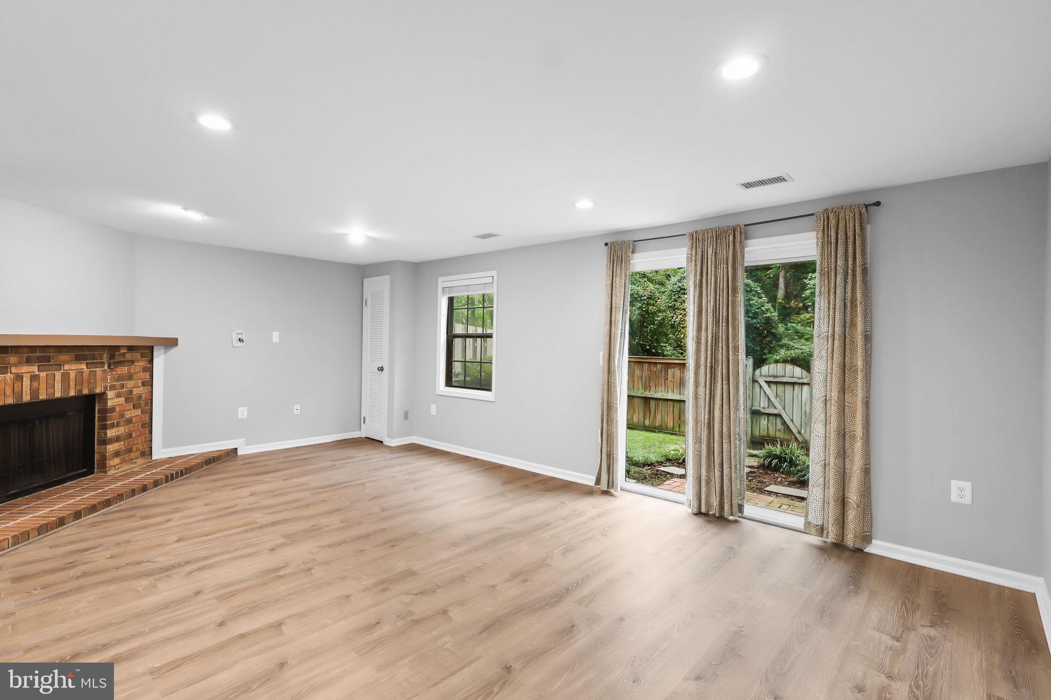 6048 HEATHWICK COURT