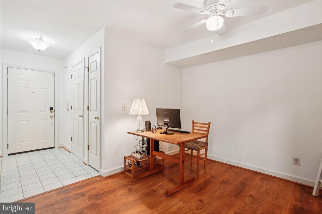 3800 RIDGE KNOLL COURT 2