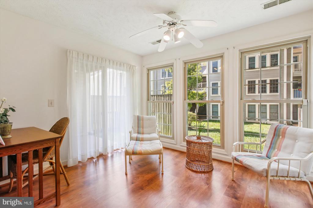 3800 RIDGE KNOLL COURT 2