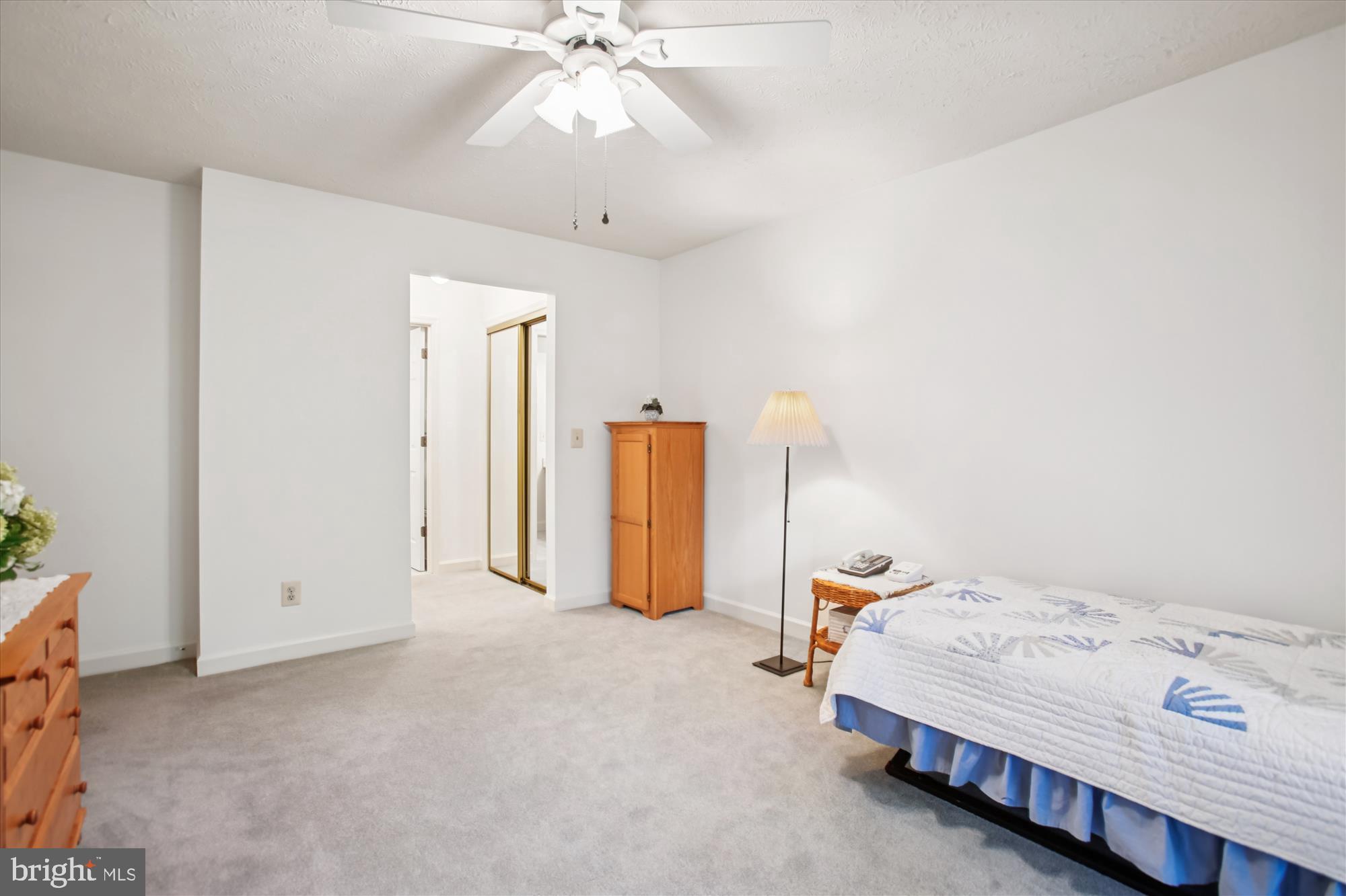 3800 RIDGE KNOLL COURT 2