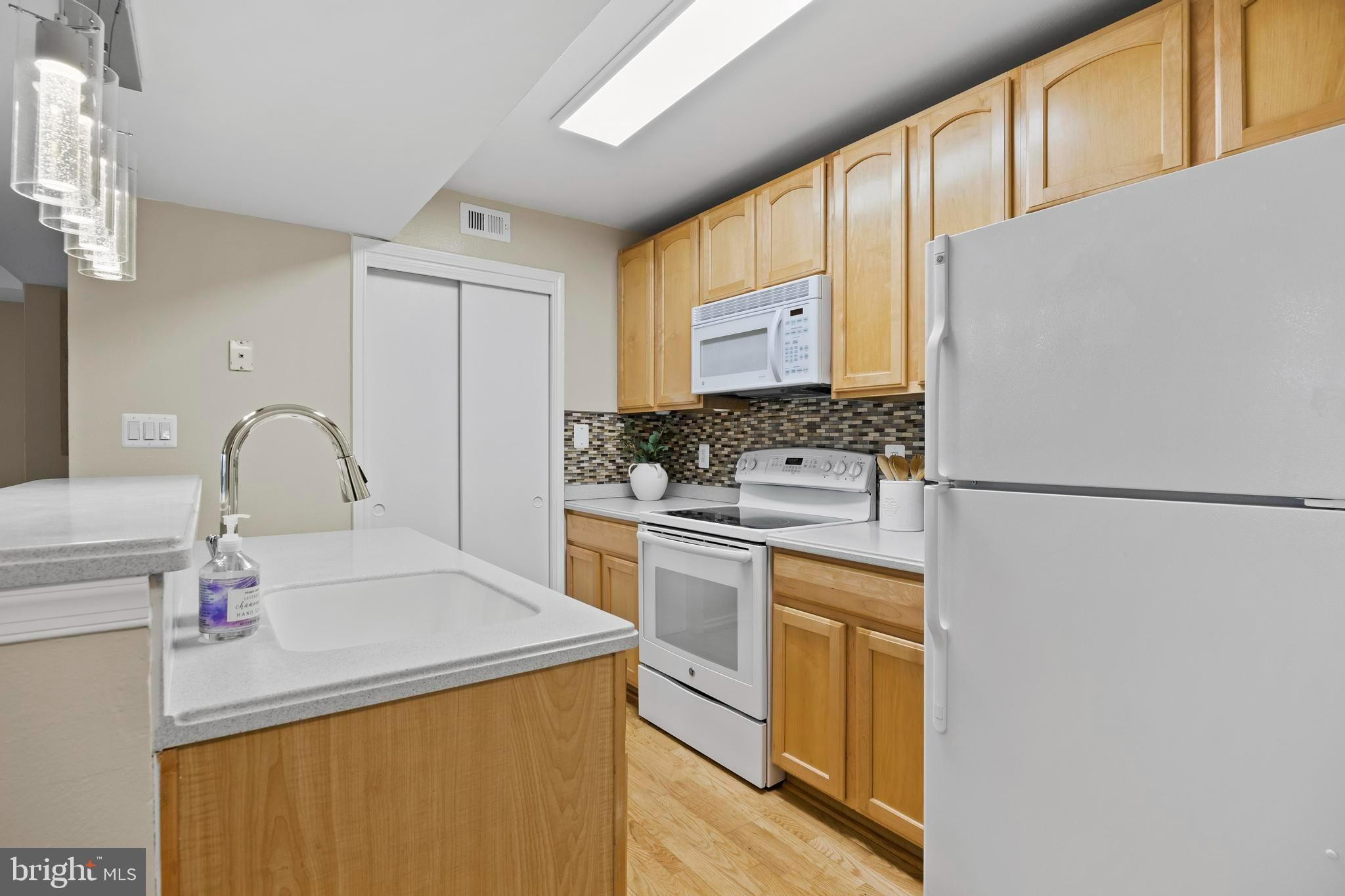 12165 PENDERVIEW TERRACE 1038