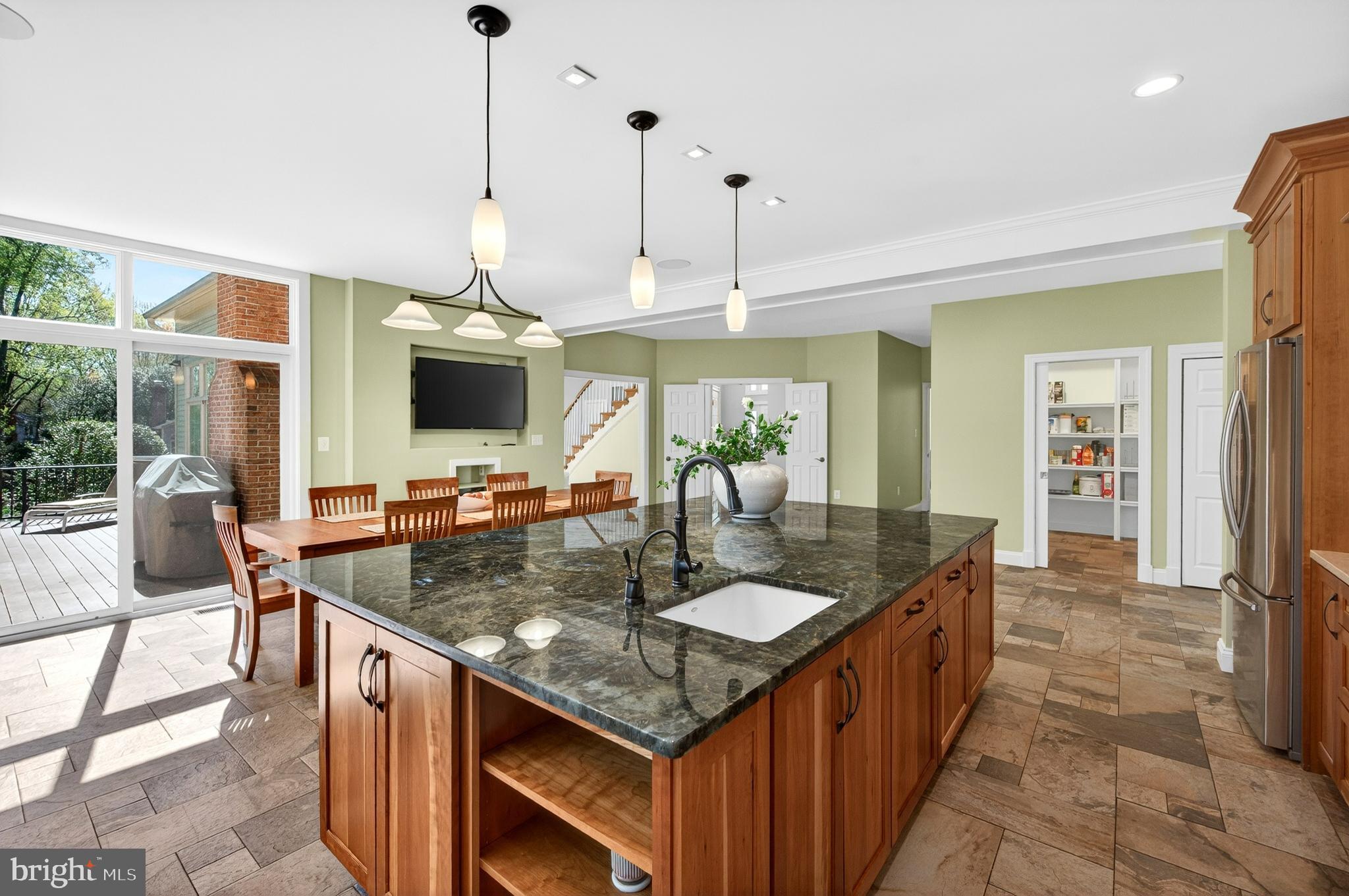 6488 LAKE MEADOW DRIVE