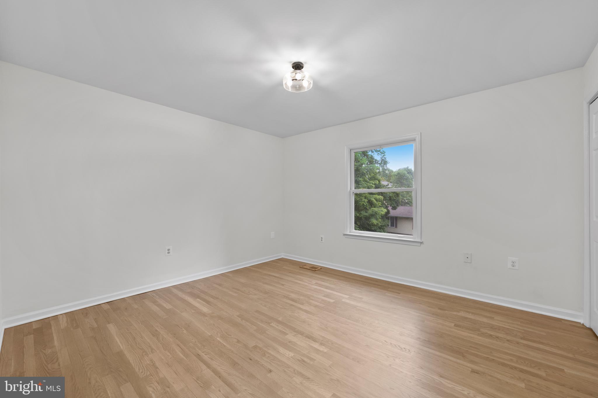 5610 SHADE TREE LANE