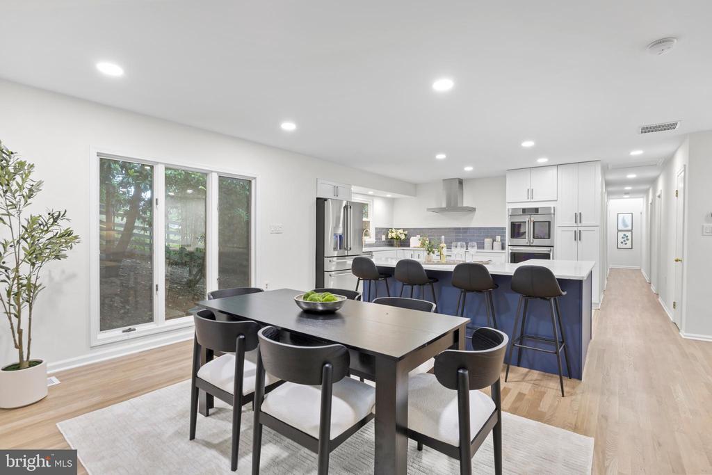 5610 SHADE TREE LANE