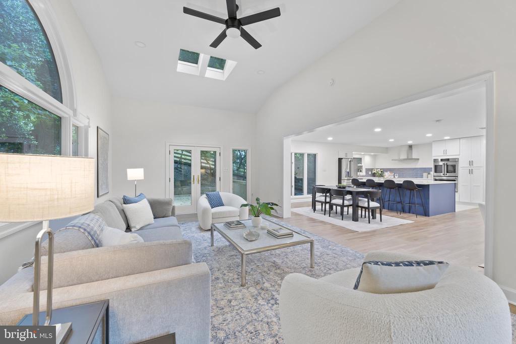 5610 SHADE TREE LANE