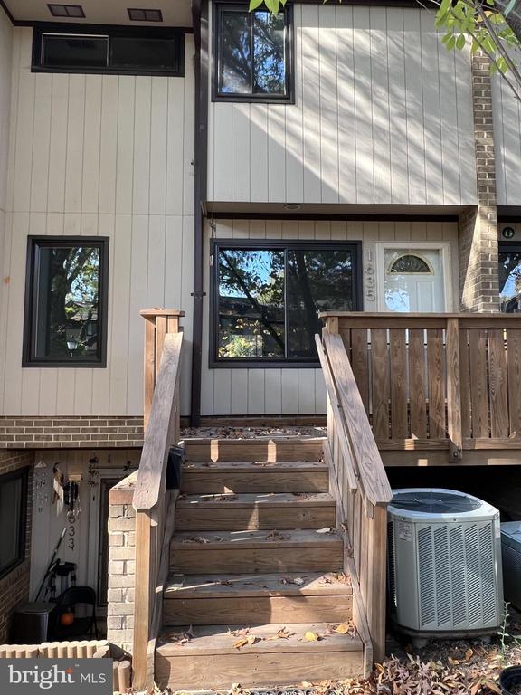 1635 WESTWIND WAY